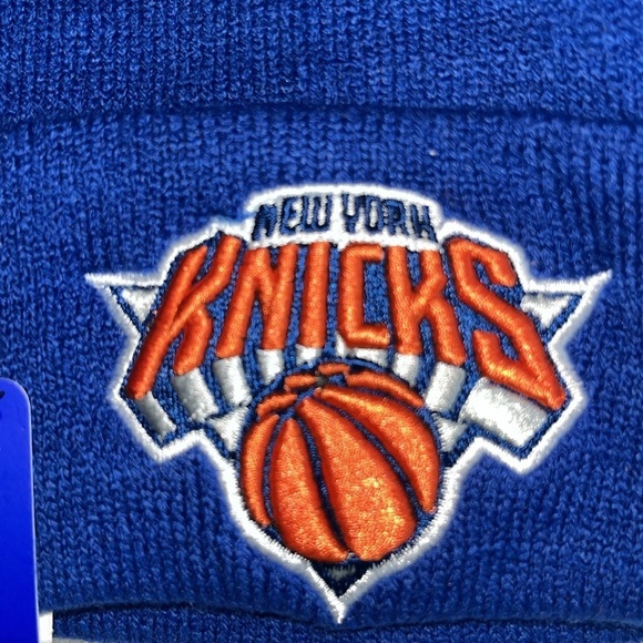 🆕 NBA NY Nicks Officially Licensed Beanie Pom Pom Ultra Game Blue Orange Hat - Picture 3 of 7